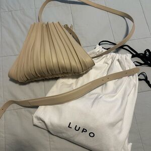 Lupo abanico M bag, greige